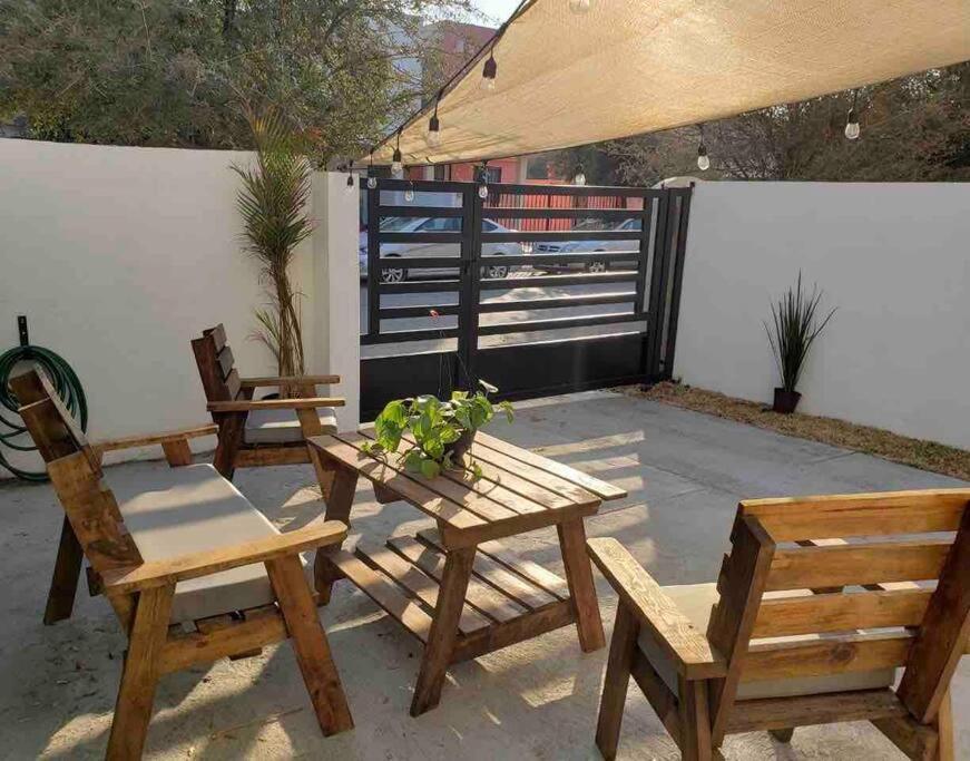 Comfortable And Private House 2 Bedrooms Wifi Parking Free Monterrei Exterior foto