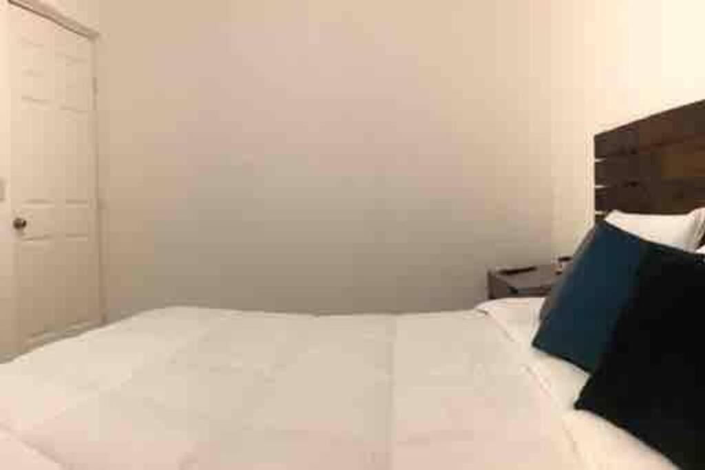 Comfortable And Private House 2 Bedrooms Wifi Parking Free Monterrei Exterior foto